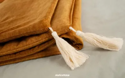Coudre une courtepointe en velours : le tuto bout de lit