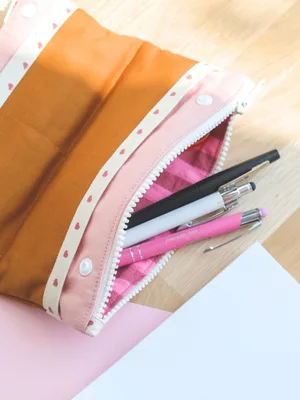 Trousse d'école double compartiments bicolore sergé de coton - tuto couture Mercerine
